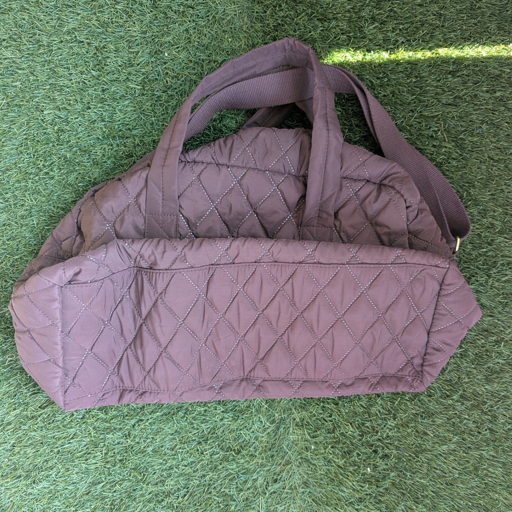 New With Tags Ulta Beauty Quilted Duffle Bag Plum Purple Weekender Travel Gym - Picture 5 of 8